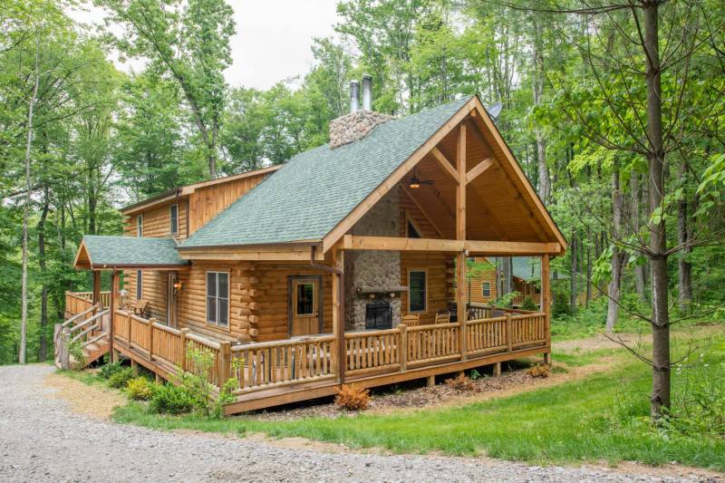 Dog Friendly Cabin Hocking Hills